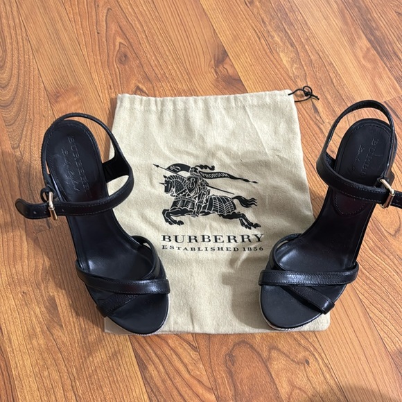 Burberry Canvas Check Leather Wedges - Size 38 1/2 - Picture 3 of 9